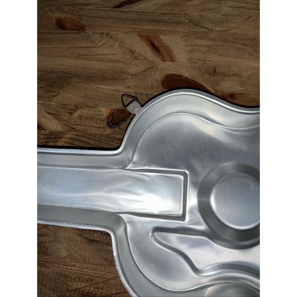 Vtg Wilton Cake Pan Lot Race Car 11 Guitar Classic Car Aluminum Bakeware‎ Set 3